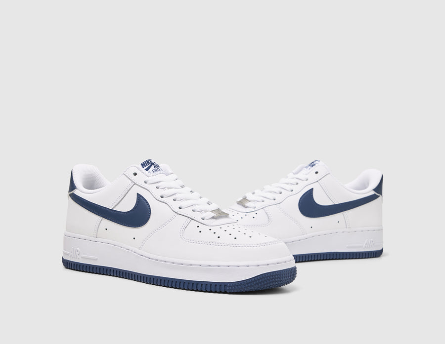 Nike air force 1 navy and white clearance
