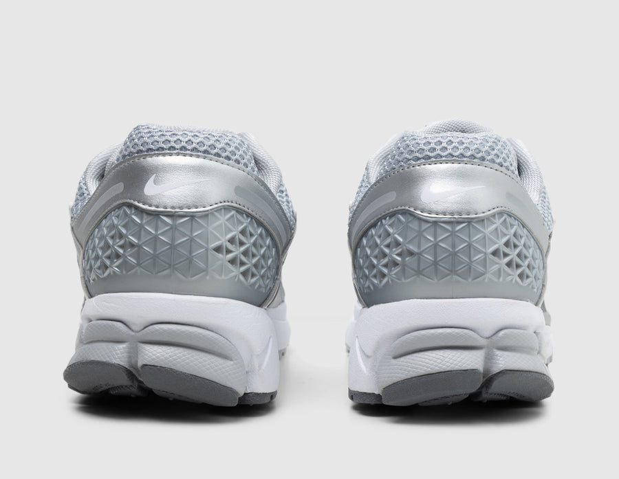 Nike Zoom Vomero 5 Wolf Grey / White - Metallic Silver