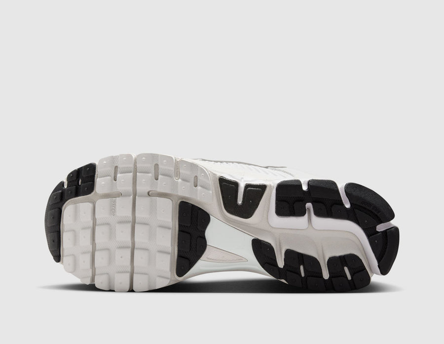 Nike Women's Zoom Vomero 5 White / Vast Grey - Black