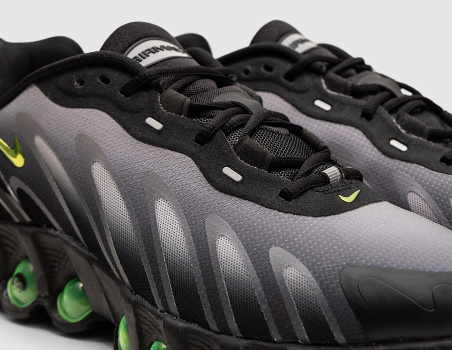 Nike Air Max DN8 Black / Volt - Light Smoke Grey