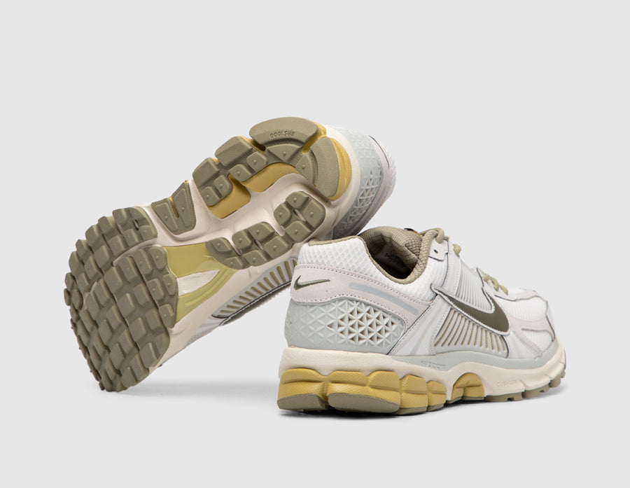 Nike Zoom Vomero 5 Light Bone / Medium Olive - Neutral Olive