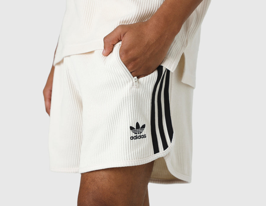 Adidas Adicolor Classics Waffle Shorts Mens XL Tennis Running White Black  HA9310