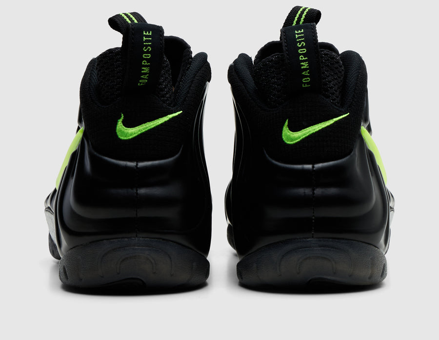 Nike Air Foamposite Pro Black / Voltage Yellow