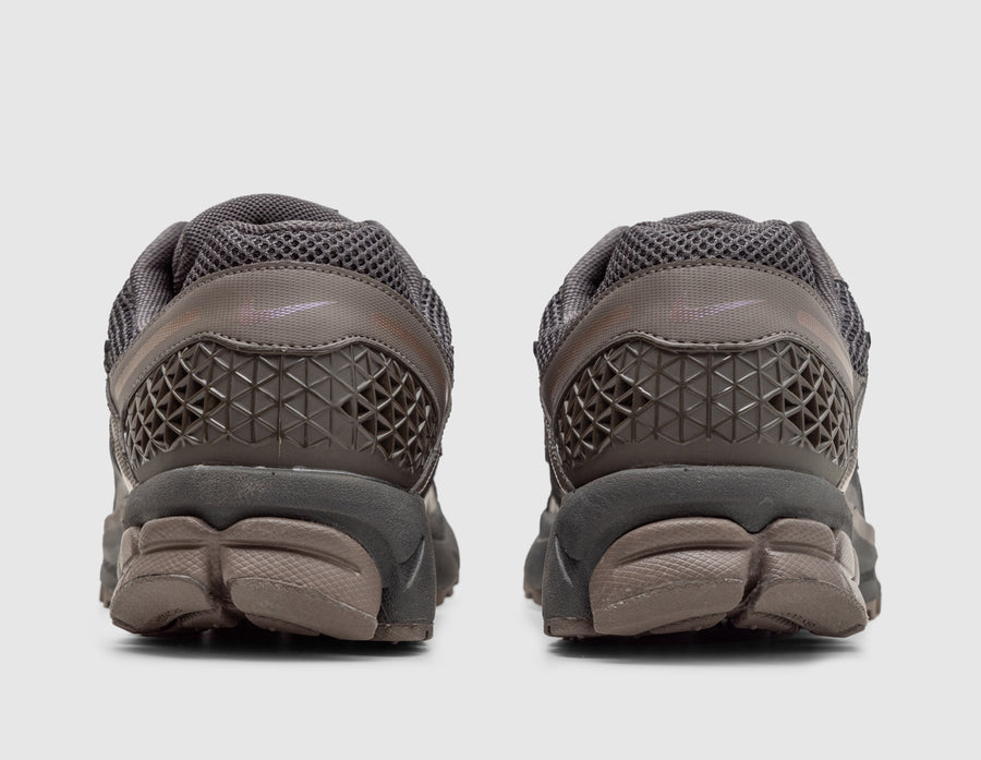 Nike Zoom Vomero 5 Cave Stone / Metallic Silver - Multicolor