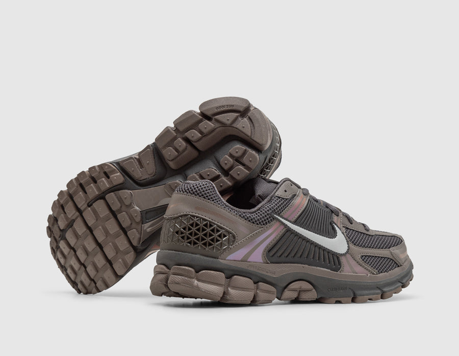 Nike Zoom Vomero 5 Cave Stone / Metallic Silver - Multicolor