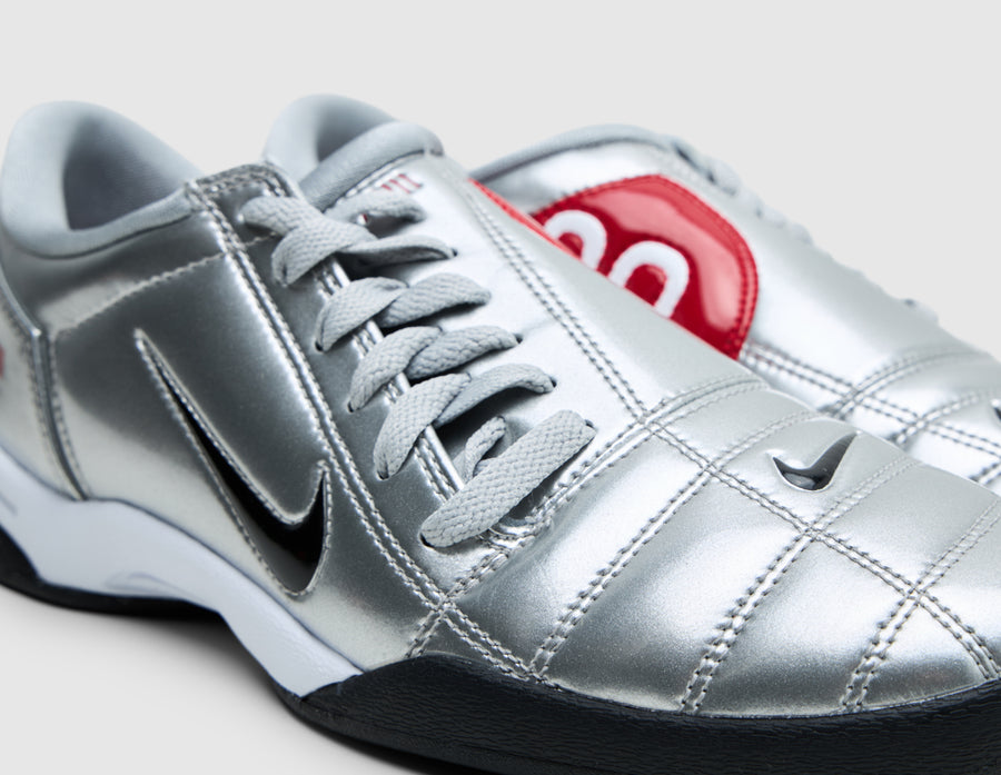 Nike Women's Total 90 Metallic Silver / Black - University Red