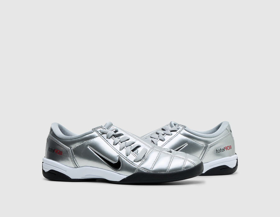 Nike Women's Total 90 Metallic Silver / Black - University Red