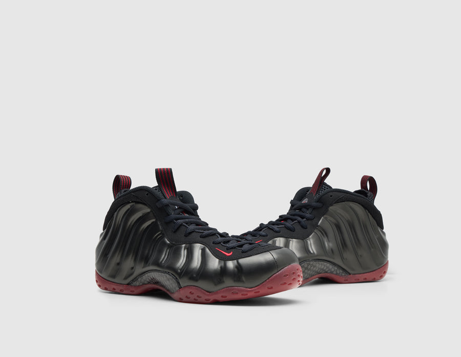 Nike Air Foamposite One Black / Varsity Red