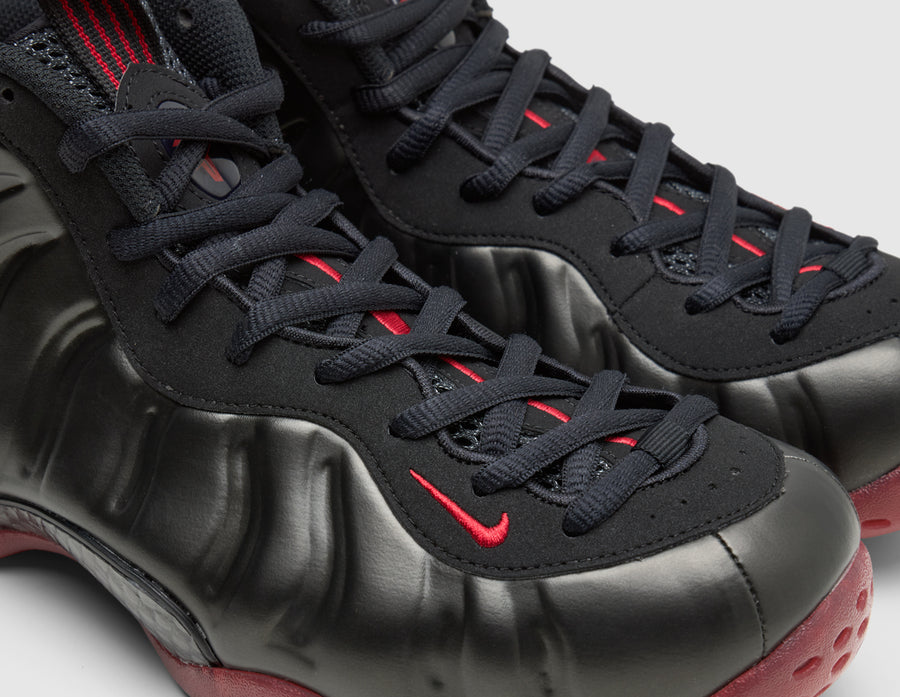 Nike Air Foamposite One Black / Varsity Red
