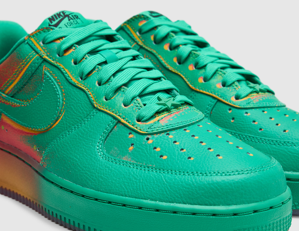 Nike Air Force 1 Low Retro Stadium Green / Bright Crimson – size