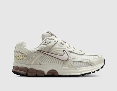 Nike Women's Zoom Vomero 5 Sail / Mink Brown - Black - Sneakers