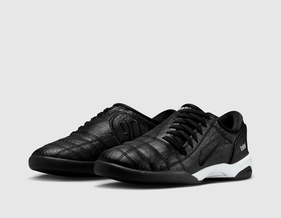 Nike Women's Total 90 Croc Black / White