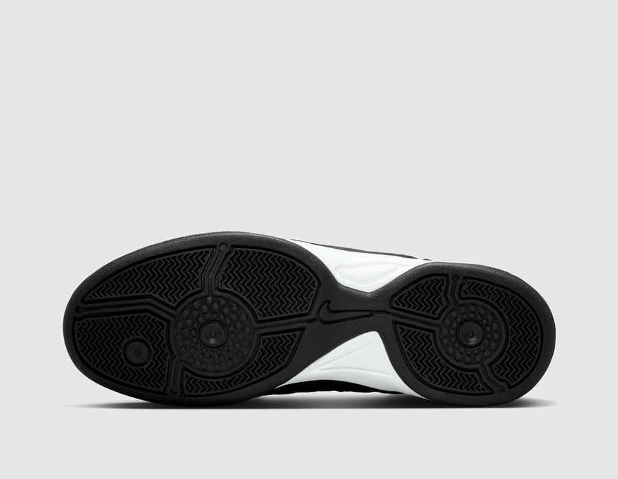 Nike Women's Total 90 Croc Black / White