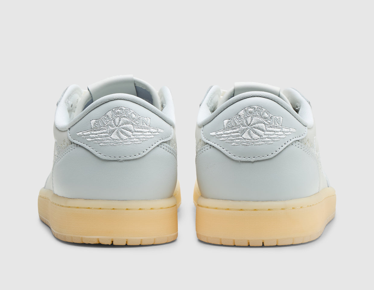 Jordan 1 Retro Low OG Sail / Off White - Coconut Milk – size? Canada