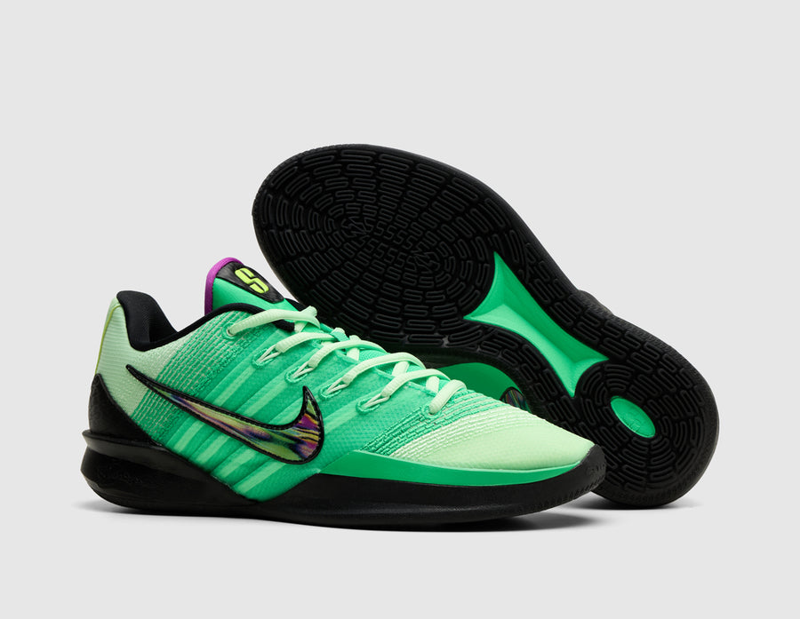 Nike Women's Sabrina 3 Green Shock / Black - Vapor Green