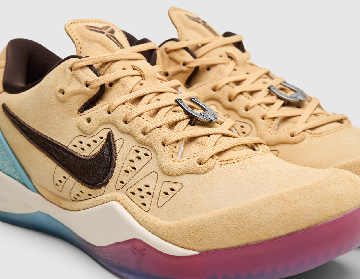 Nike Kobe VIII EXT Protro Lt Orewood Brown / Baroque Brown – size