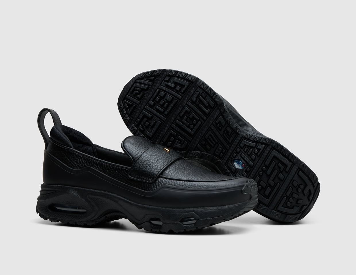 Nike Women's Air Max Phenomena Black / Metallic Gold – size? Canada