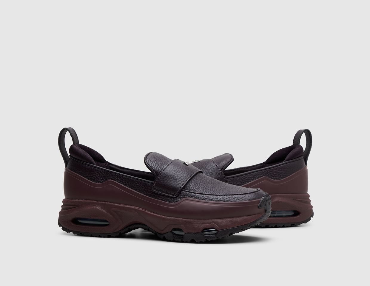 靴 NIKE W AIR MAX PHENOMENA Nike Women's Air Max Phenomena Burgundy Crush / Metallic Silver