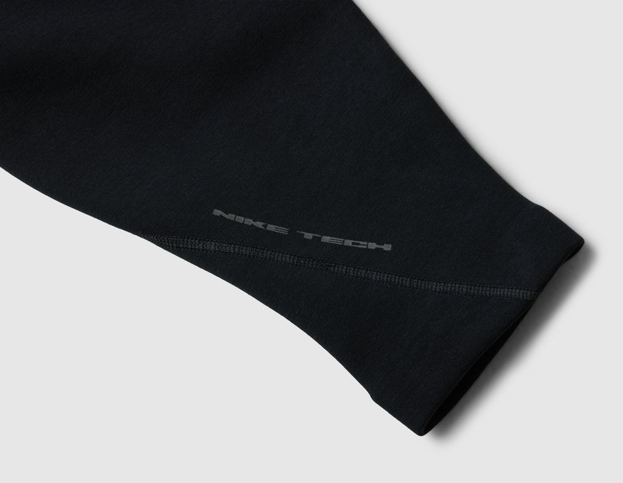 Nike Tech Ergonomic Pullover Hoodie Black / Black