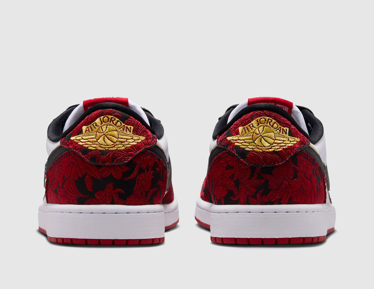 Jordan 1 Retro Low OG Black / Varsity Red - Summit White