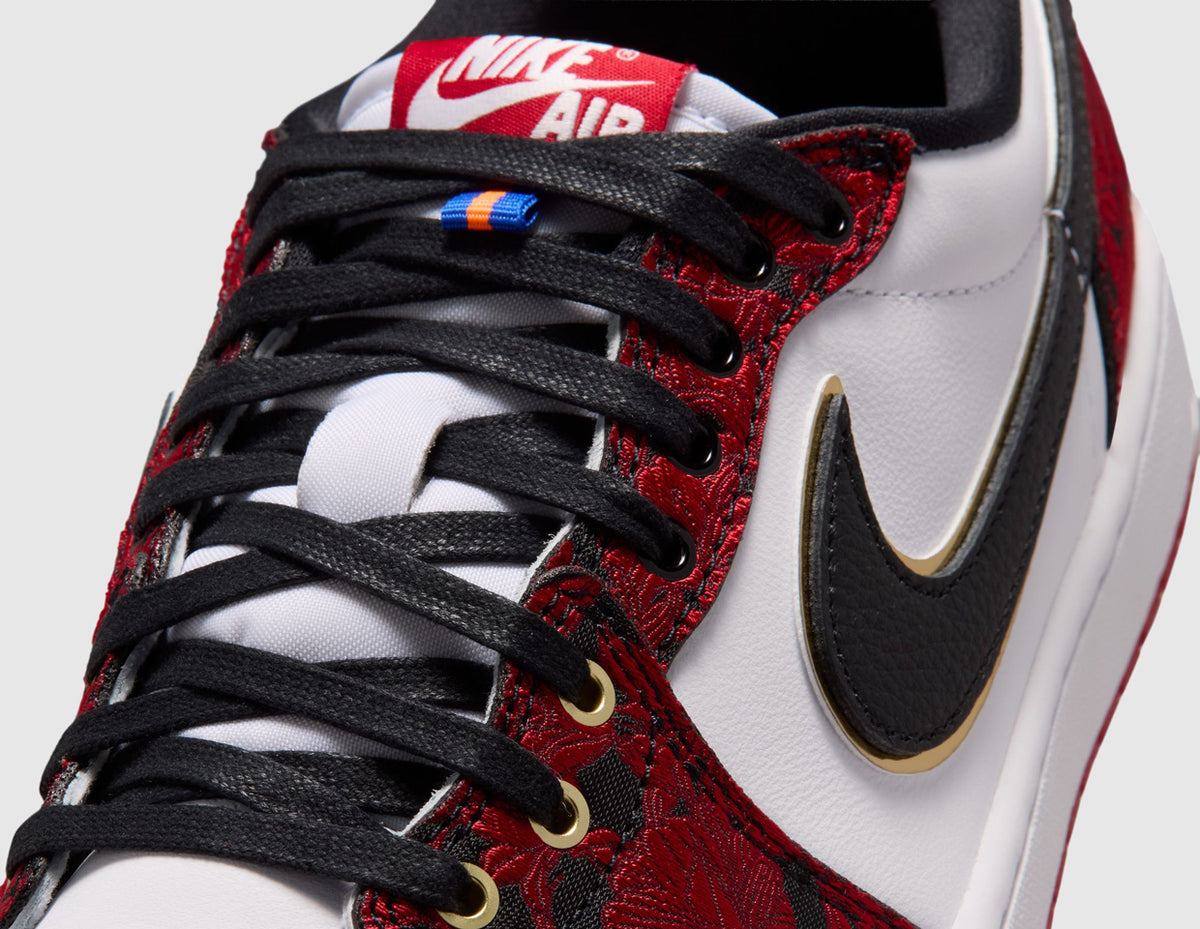 Jordan 1 Retro Low OG Black / Varsity Red - Summit White