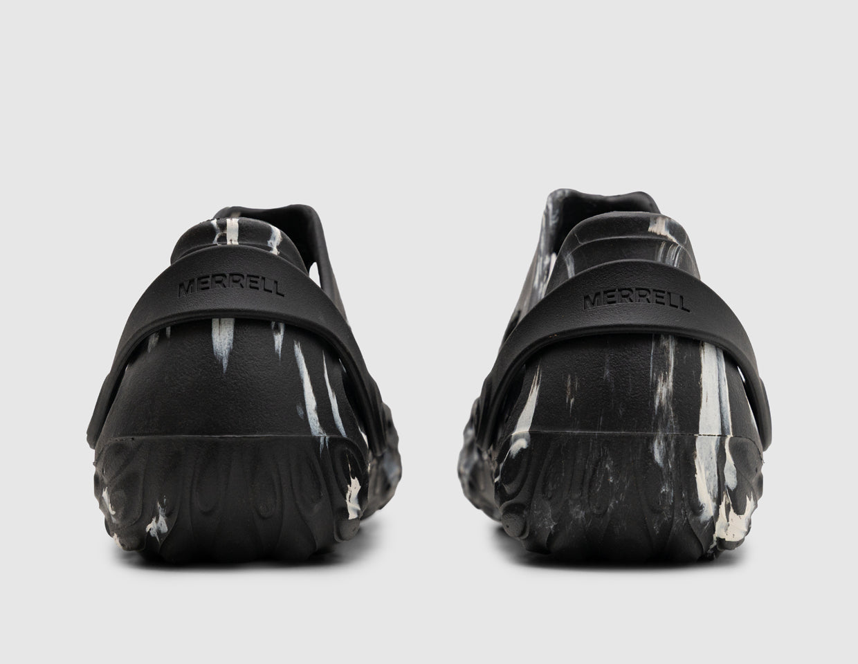 Merrell Hydro Moc Black / White – size? Canada