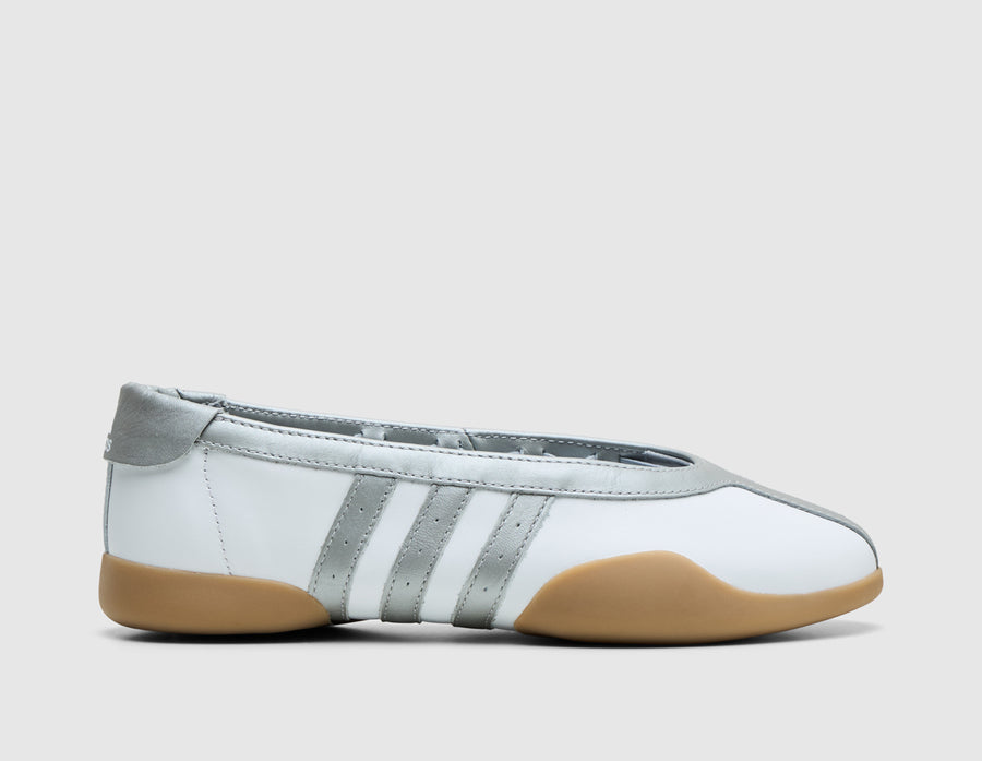 adidas Originals Women's Taekwondo Mei Ballet Cloud White/ Silver Metallic - Gum