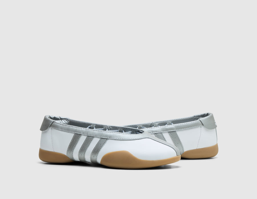 adidas Originals Women's Taekwondo Mei Ballet Cloud White/ Silver Metallic - Gum