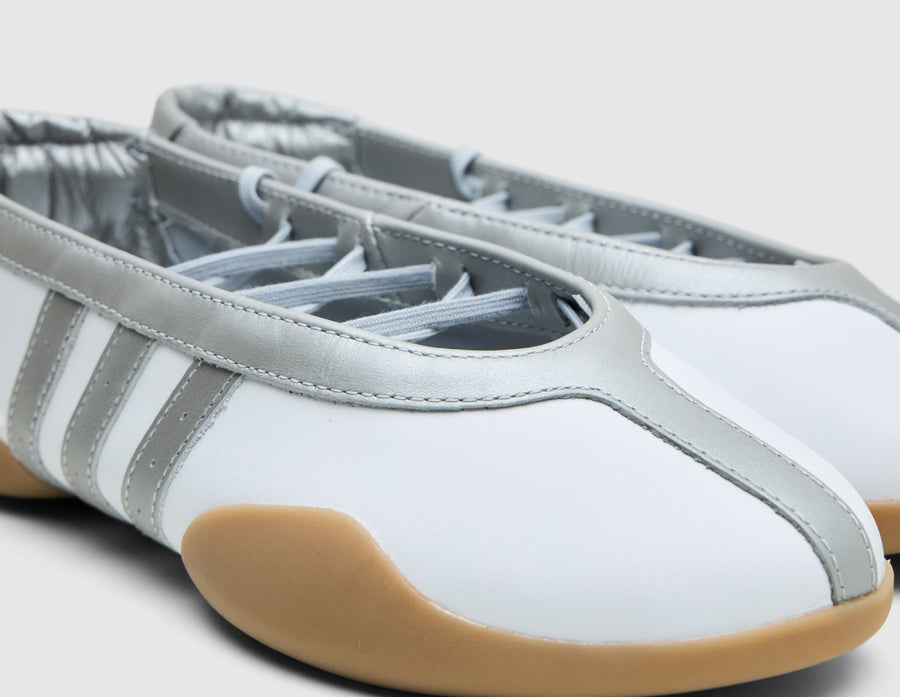 adidas Originals Women's Taekwondo Mei Ballet Cloud White/ Silver Metallic - Gum