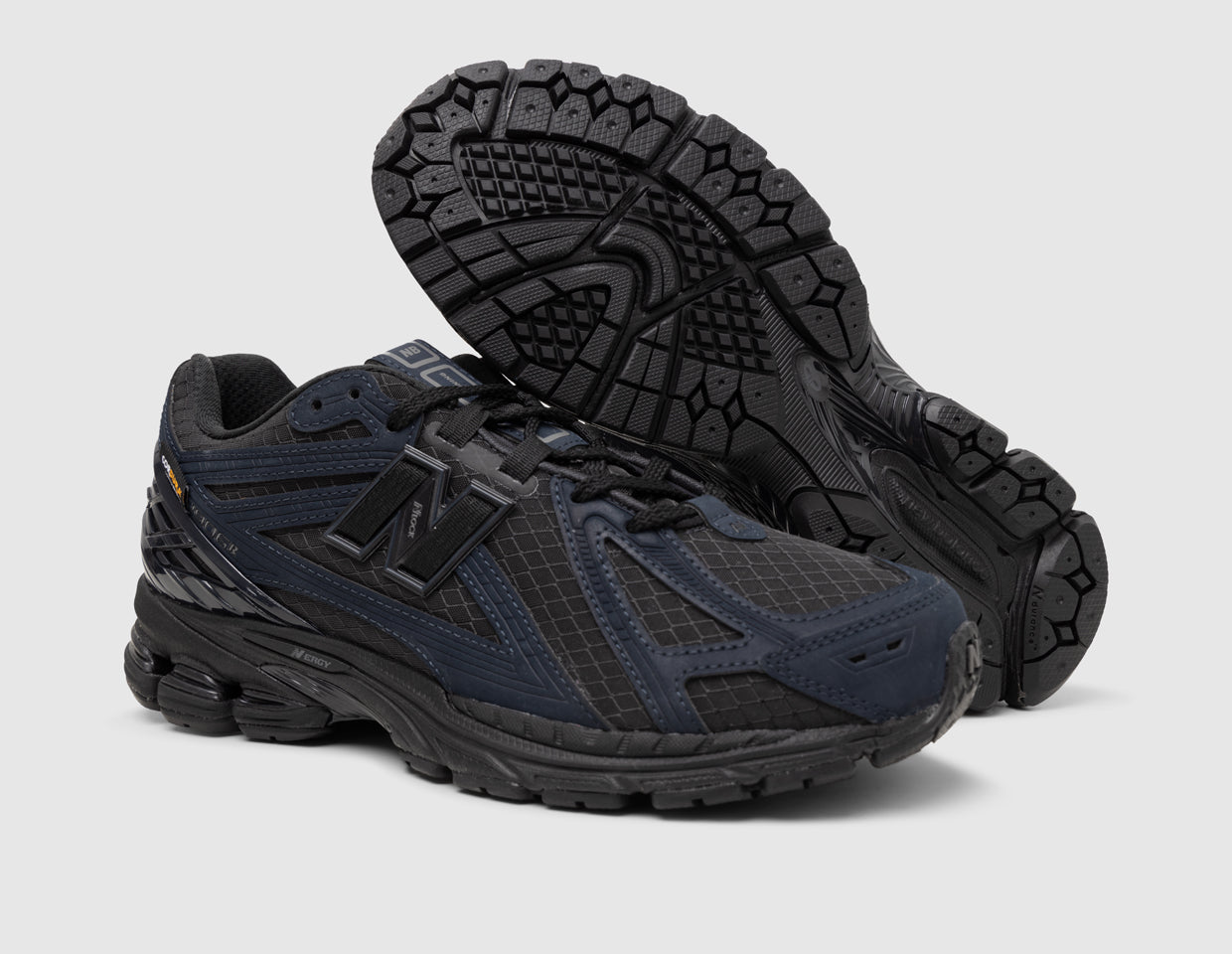 New Balance M1906 Cordura Outerspace / Black – size? Canada