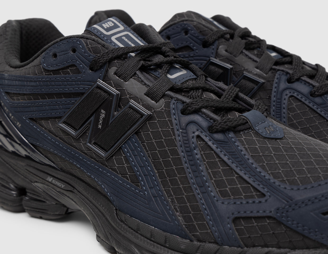 New Balance M1906 Cordura Outerspace / Black – size? Canada