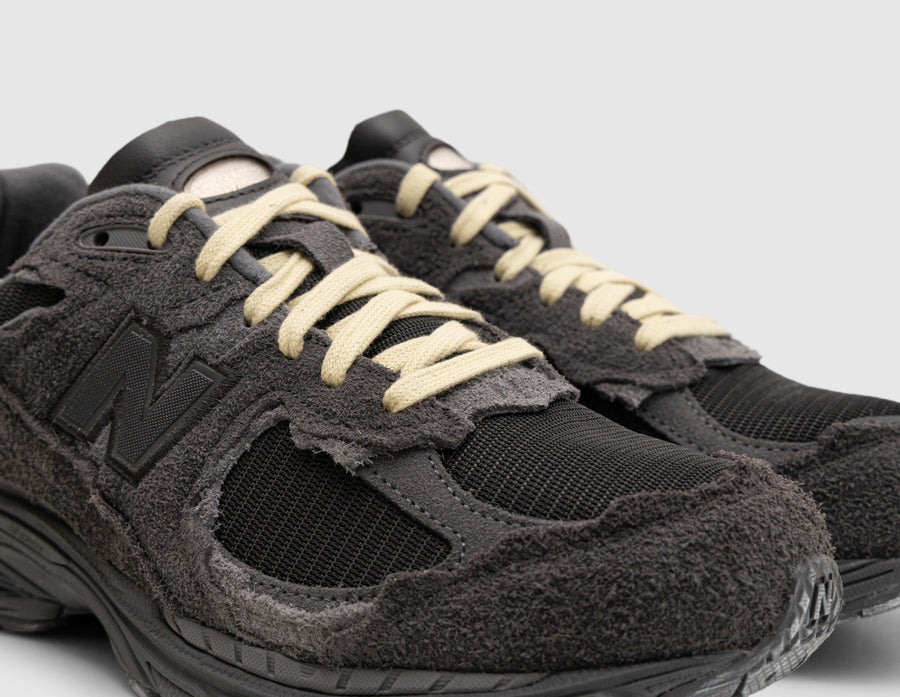 New Balance 2002R Refined Future / Licorice - size? exclusive