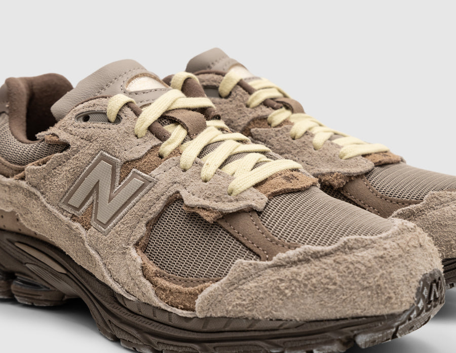 New Balance 2002R Refined Future / Arid Stone - size? exclusive