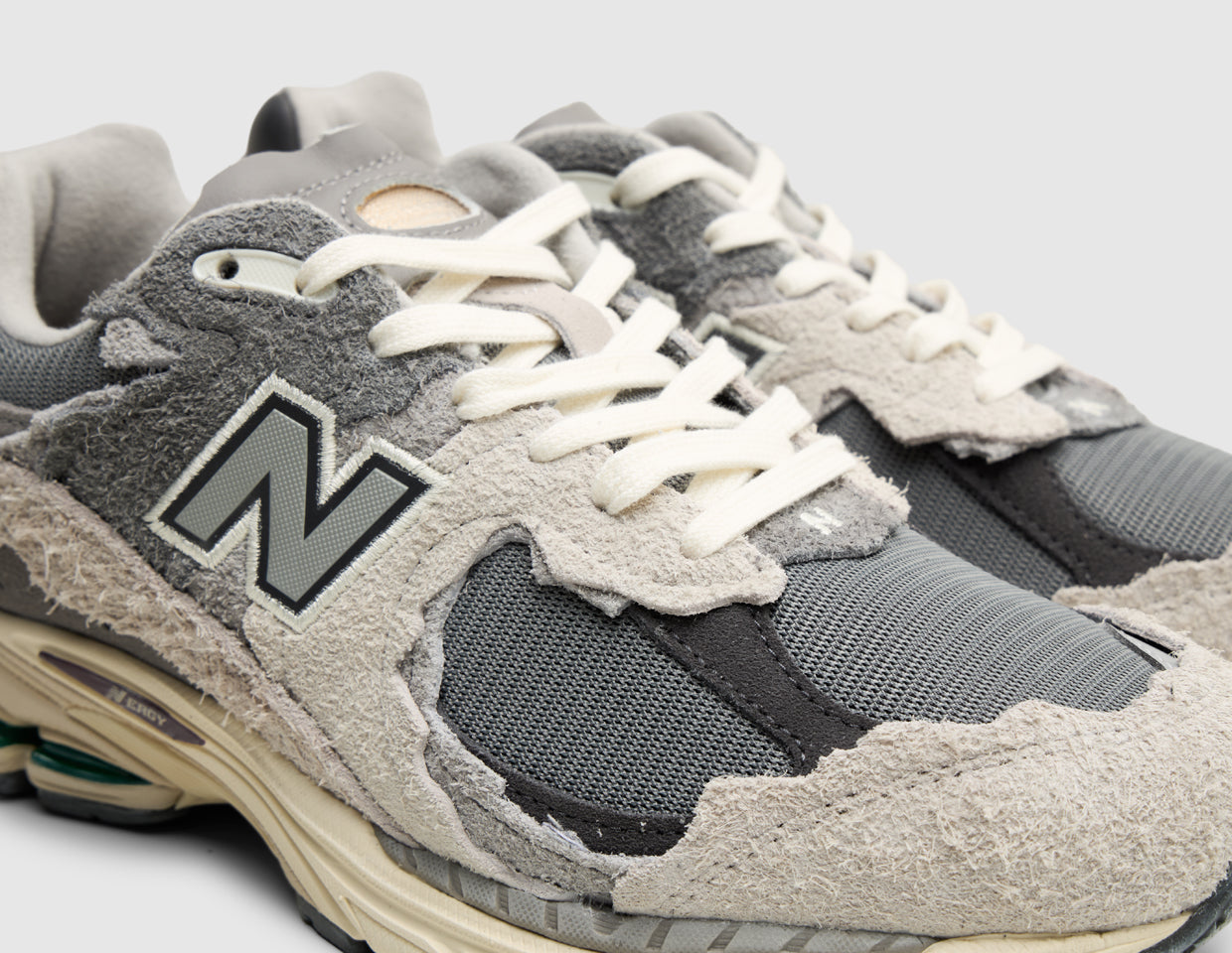 New Balance 2002RD Raincloud / Grey – size? Canada