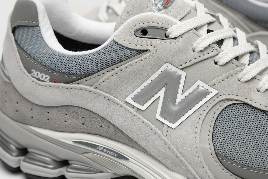 New Balance M2002RXJ GORE-TEX Concrete / Harbor Grey