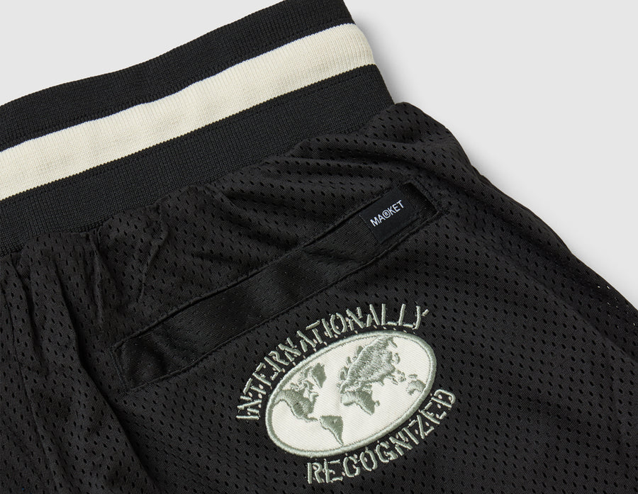 Market International Game Shorts / Black