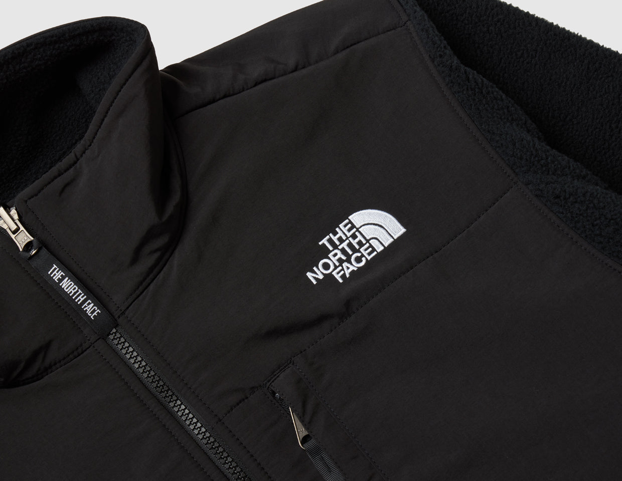 The North Face Retro Denali Jacket / TNF Black – size? Canada