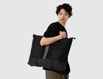 Parlez Cyclone Overnight Bag / Black