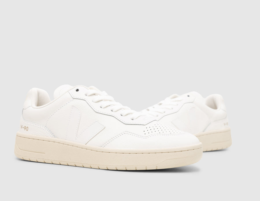 VEJA Women's Wata II Low Pierre / White