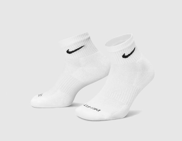 Nike Everyday Plus Cushioned Training Ankle Socks (3 Pack) White / Bla ...