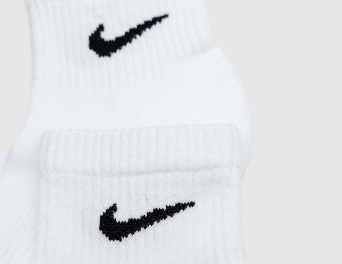 Nike Everyday Plus Cushioned Training Ankle Socks (6 Pack) White / Black