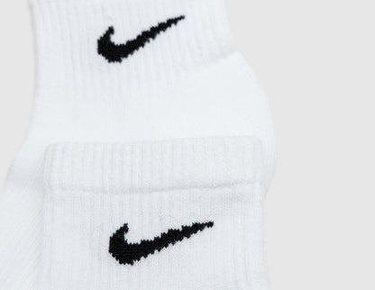 Nike Everyday Plus Cushioned Training Ankle Socks (6 Pack) White / Black