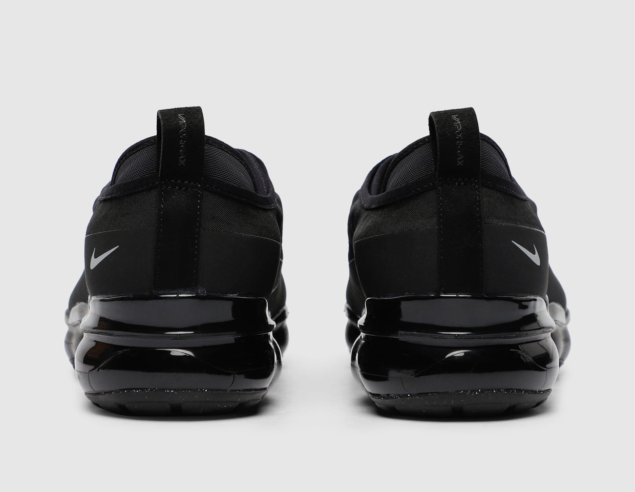 Nike Air Vapormax Moc Roam Black / Metallic Silver – size? Canada