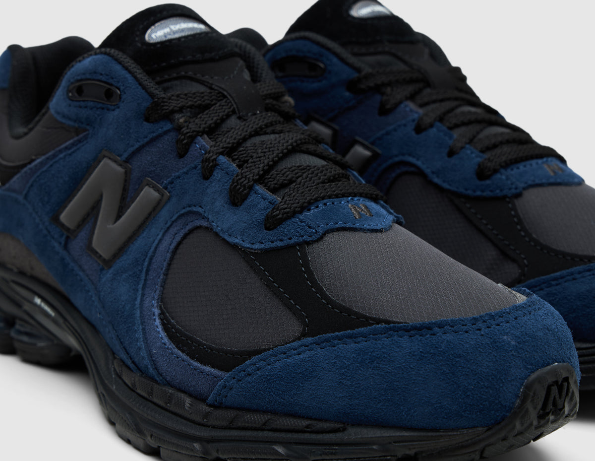 New Balance 2002R Dark Night / Black