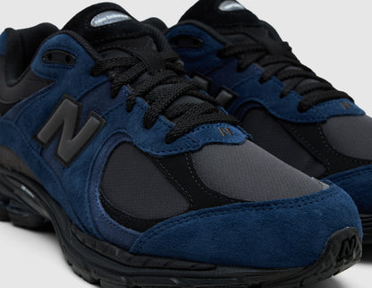 New Balance 2002R Dark Night / Black
