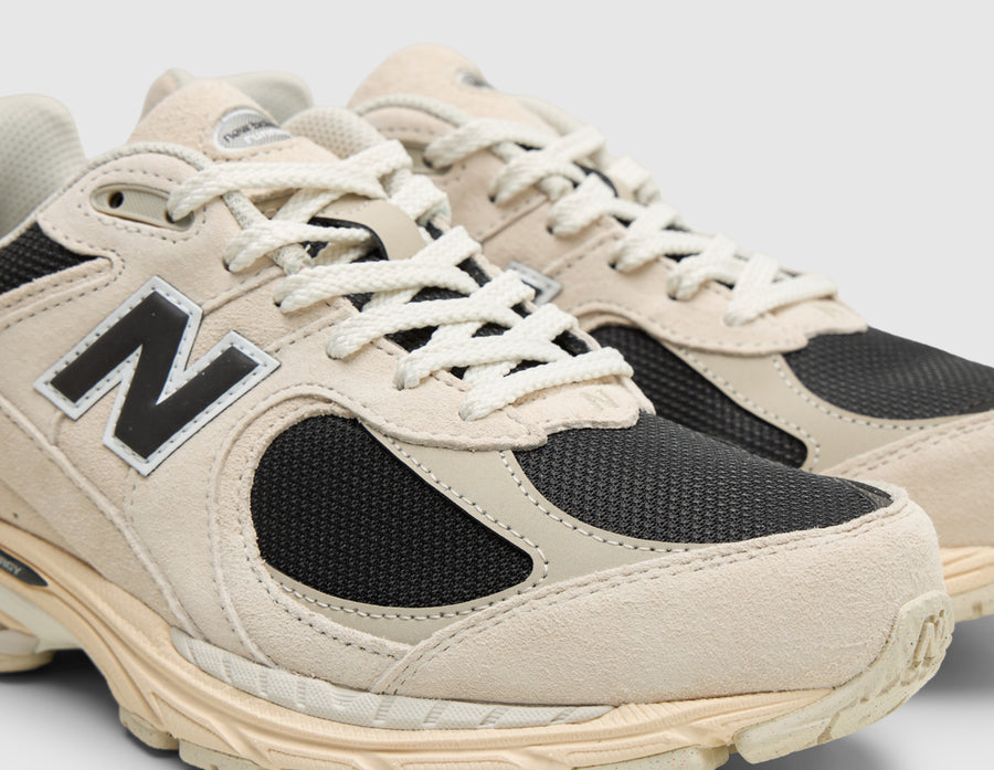 New Balance 2002R Arid Stone / Black Coffee