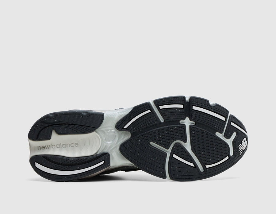 New Balance ABZORB 2010 / Black Silver Metallic