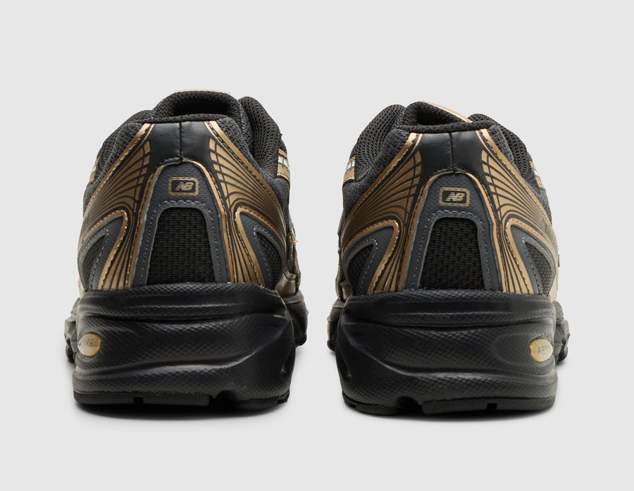 New Balance 740 Black / Black Cement