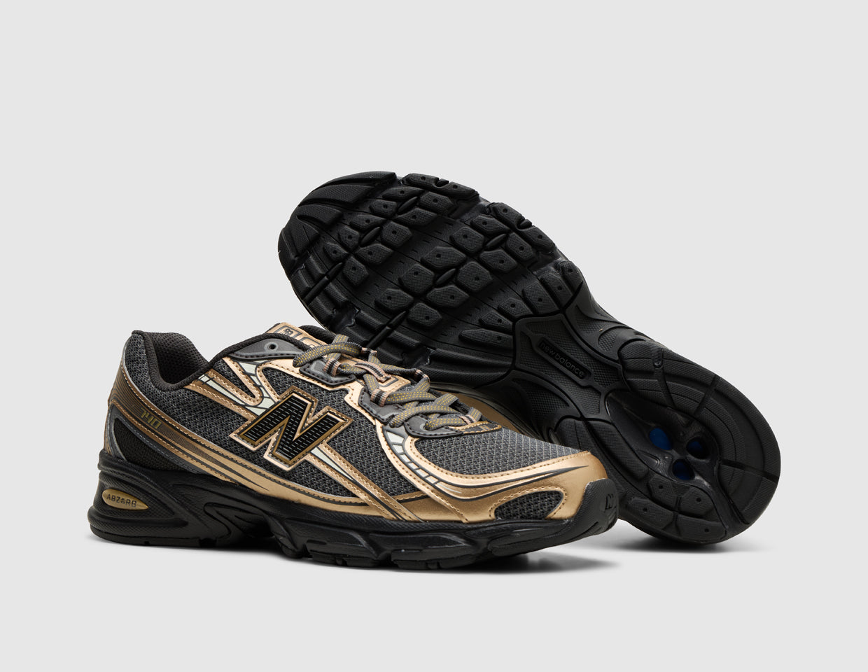 New Balance 740 Black / Black Cement – size? Canada