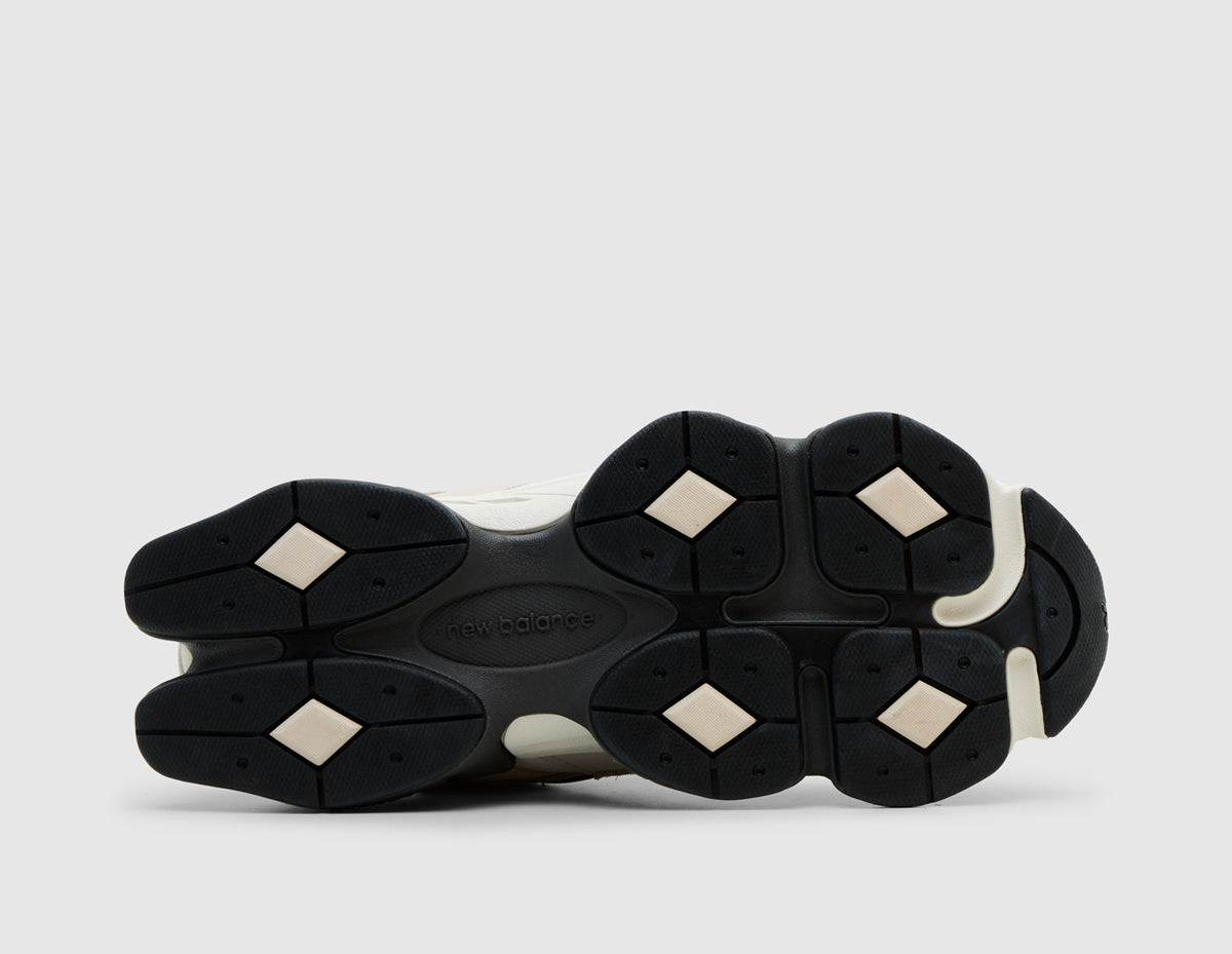 New Balance 9060 Timberwolf / Black Cement